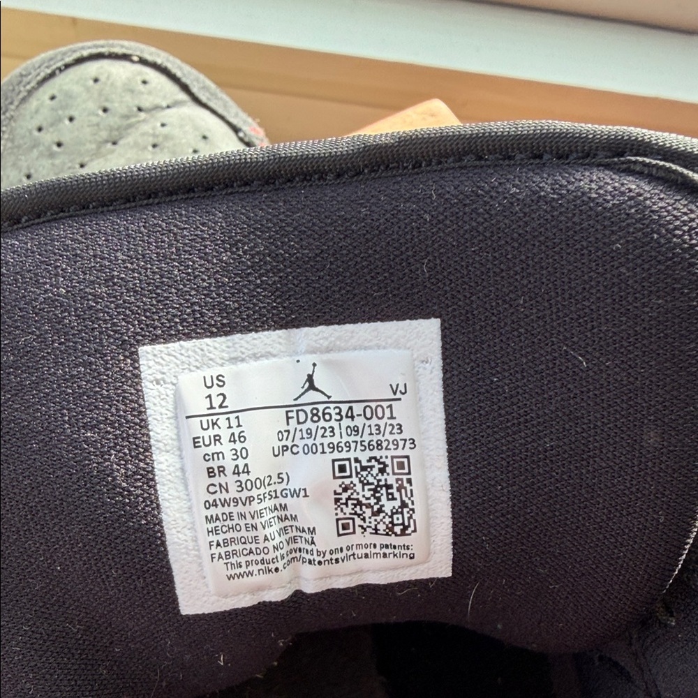 Nike Air Jordan 1 Mid SE Craft Men's Sneakers - Dark Smoke Grey - Picture 5 of 7